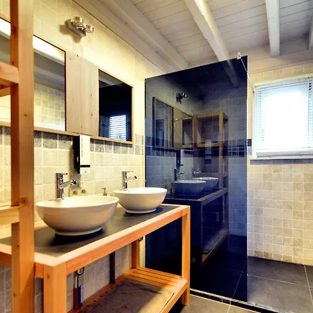 شاليه Lush In With Sauna *